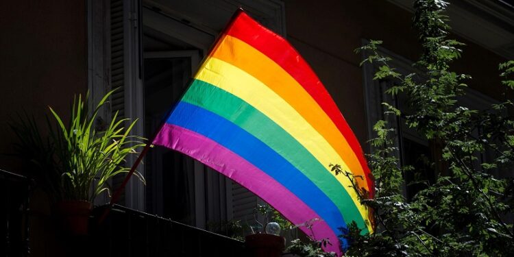 Letonia aprueba las uniones civiles para personas del mismo sexo