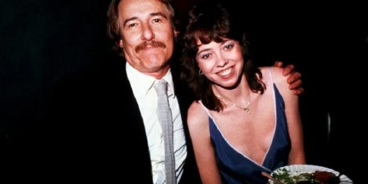 La relación incestuosa que Mackenzie Phillips tuvo con su padre, el cantante de The Mamas & The Papas