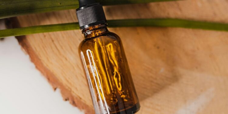 Una mujer envenenó con acetona a una niña de un año, hija de su novio, dice el fiscal general de Pensilvania