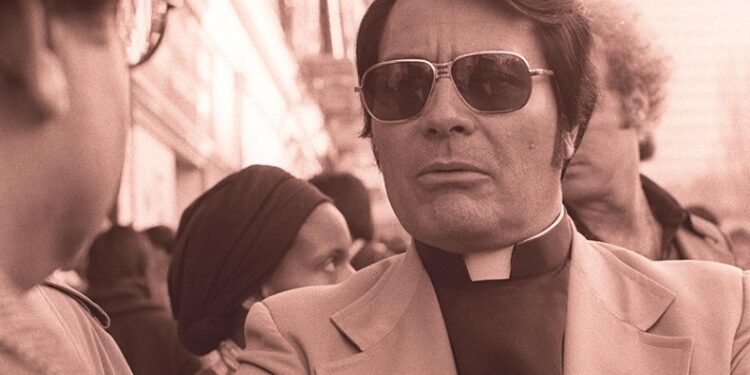 Jim Jones: el líder de la secta el Templo del Pueblo que acabó con la vida de más de 900 personas