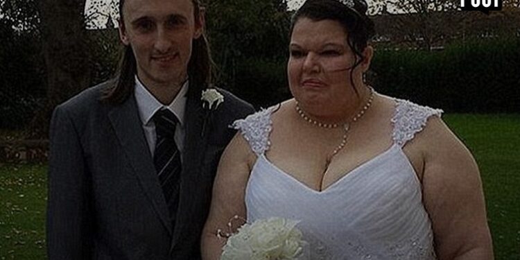 Fue apodada la mujer más celosa del mundo