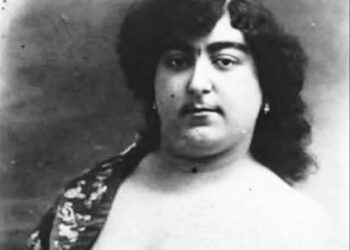 Tadj es-Saltaneh o Tāj es-Salṭanah, la mujer que rechazó a 145 hombres