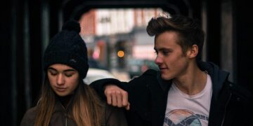 Según un estudio, la mayoría de las parejas se inician a través de una amistad