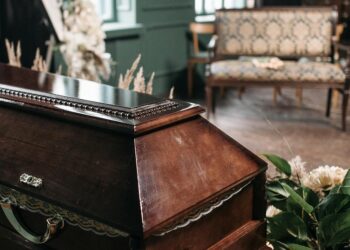 Olivia trabajó en la morgue desde los 23 hasta los 33 años. Lo había visto todo.