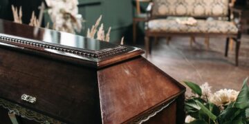 Olivia trabajó en la morgue desde los 23 hasta los 33 años. Lo había visto todo.