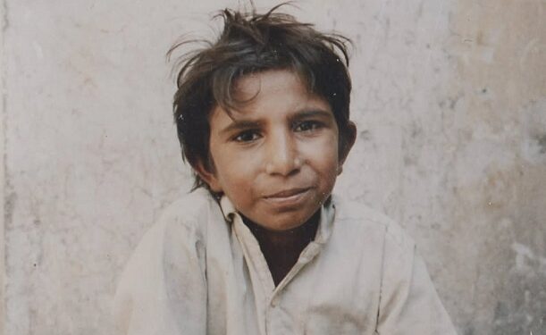 Fue vendido por su padre por solo 5 dolares para pagar una deuda