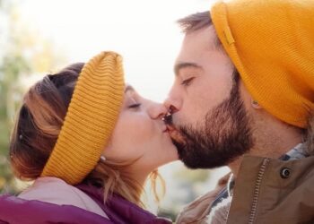 Una pareja de hermanos lucha por casarse en Esapaña