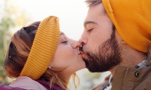 Una pareja de hermanos lucha por casarse en Esapaña