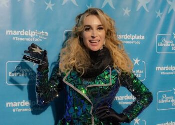 Sigue la polémica por el rechazo a Fátima Florez