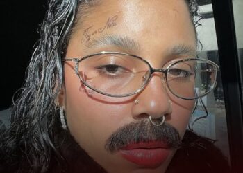 Los bigotes en las mujeres están de moda y rompen todo tipo de estándares