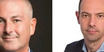 Son de ultraderecha y defienden valores tradicionales pero son gays