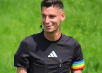 El árbitro alemán Pascal Kaiser fue discriminado por asumirse como gay