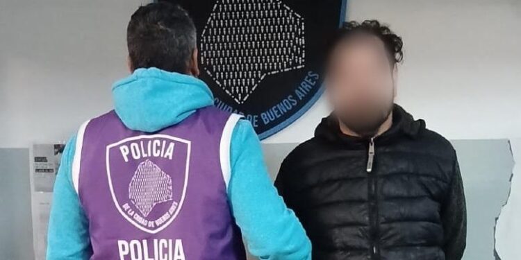 La Policía de la Ciudad detuvo a un hombre con antecedentes y denunciado por abuso sexual durante falsos castings de modelos