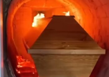 La cremación es un proceso técnico y controlado que utiliza altas temperaturas