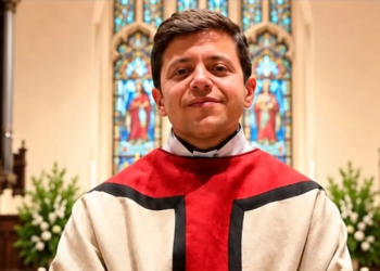Llega el primer hombre trans en dirigir una iglesia episcopal