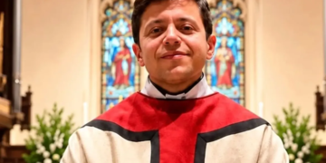 Llega el primer hombre trans en dirigir una iglesia episcopal