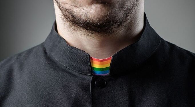 Estados Unidos podrìa llegar a nombrar sacerdotes de la Comunidad LGBT