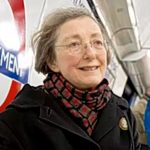 Margaret McCollum viajaba todos los dìas a la Estaciòn de Londres solo para escuchar la voz de su es...