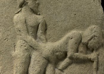 La placa de terracota de la antigua Babilonia que devela connotaciòn sexual
